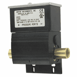 Picture of Dwyer water differential pressure switch series DX